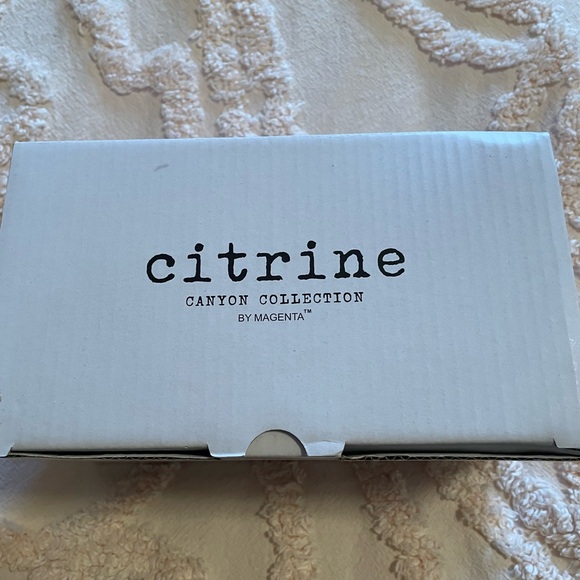 Anthropologie  Citrine spice jars. Set of two. Brand new in box. - Picture 2 of 5